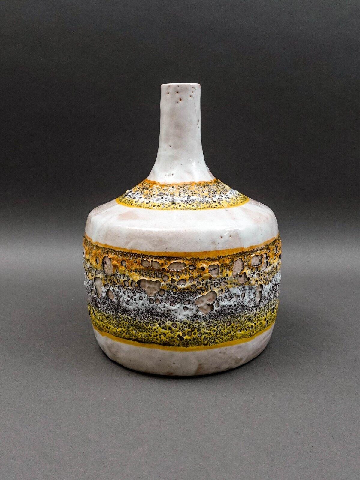 Raymor ARN Italy Mid Century Modern Lava Volcanic Glazed Pottery Jug Vase (Read)
