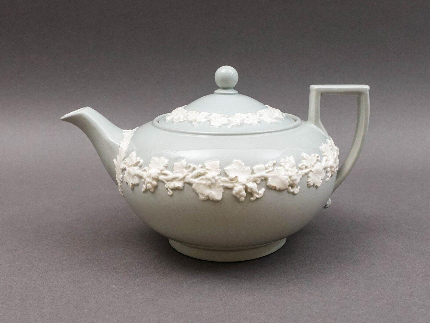 Wedgwood England Vintage Embossed Queensware Cream On Gray Teapot Rare