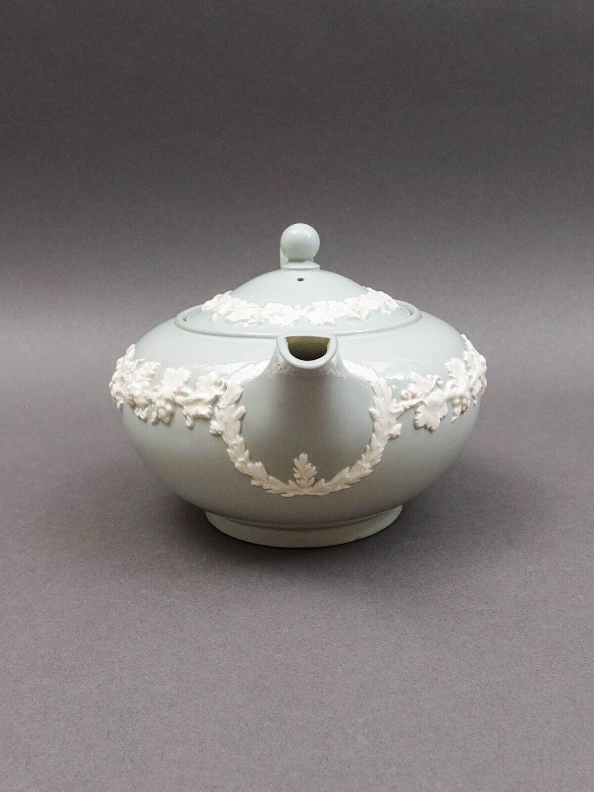 Wedgwood England Vintage Embossed Queensware Cream On Gray Teapot Rare