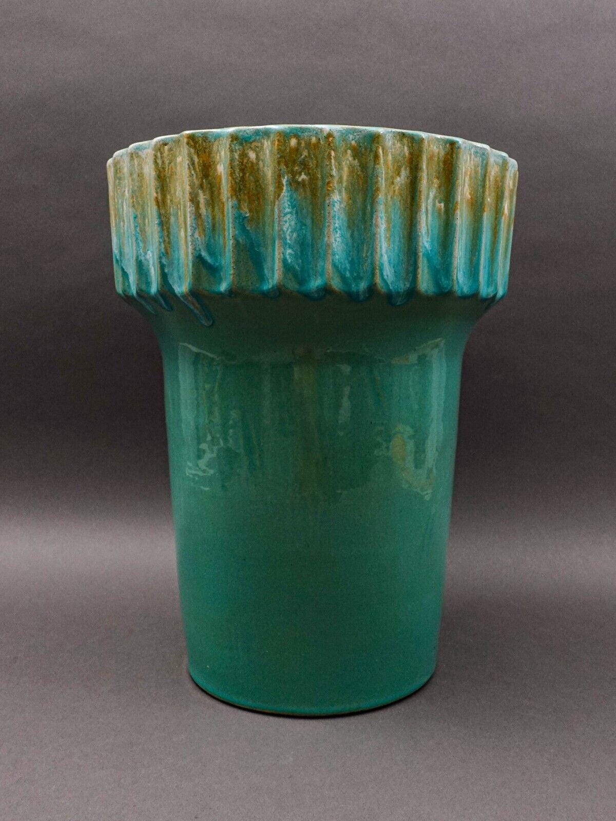 Robinson Ransbottom Roseville, OH Monumental Cog Gear Planter Jardiniere 16 1/2"