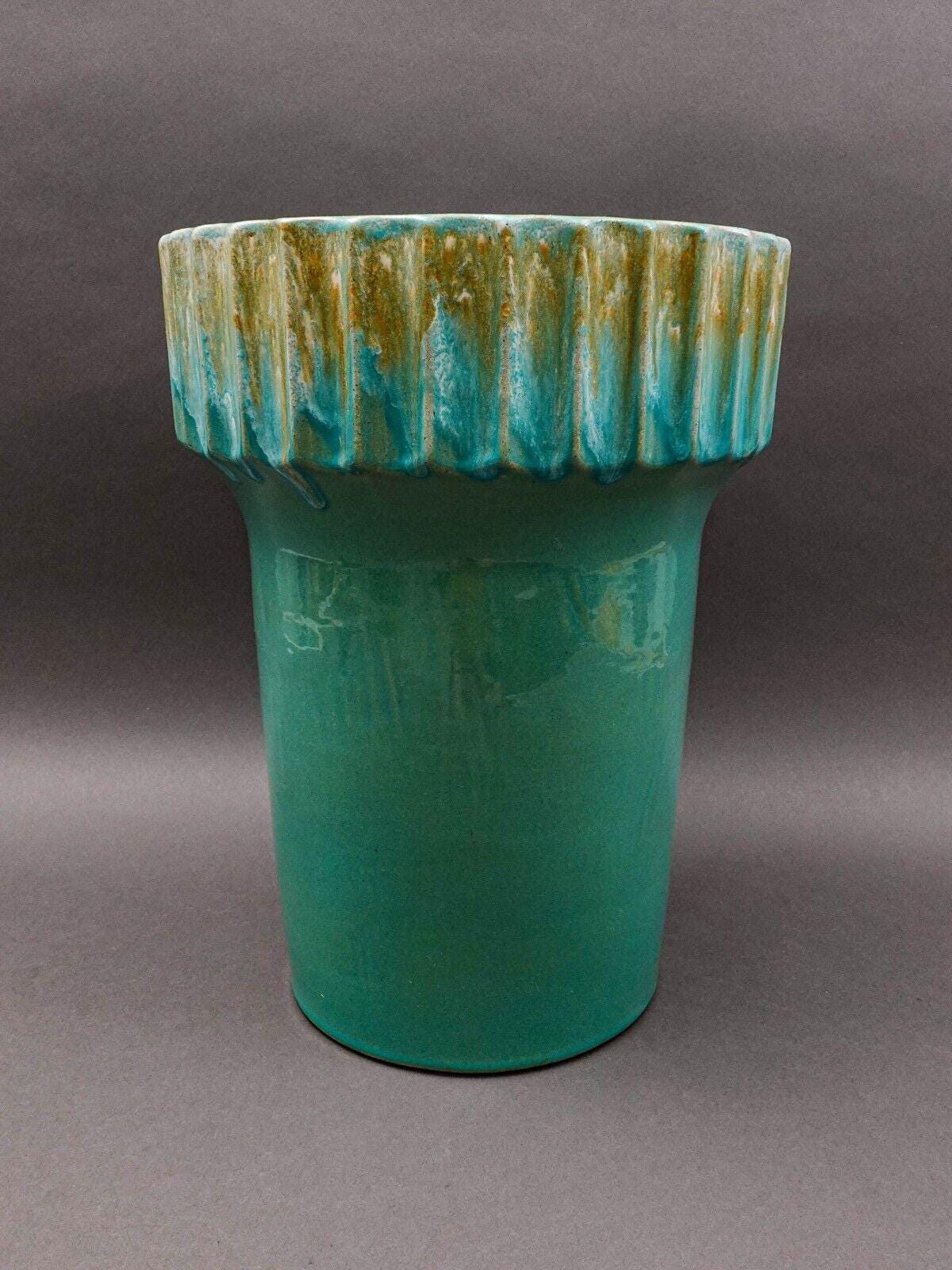 Robinson Ransbottom Roseville, OH Monumental Cog Gear Planter Jardiniere 16 1/2"
