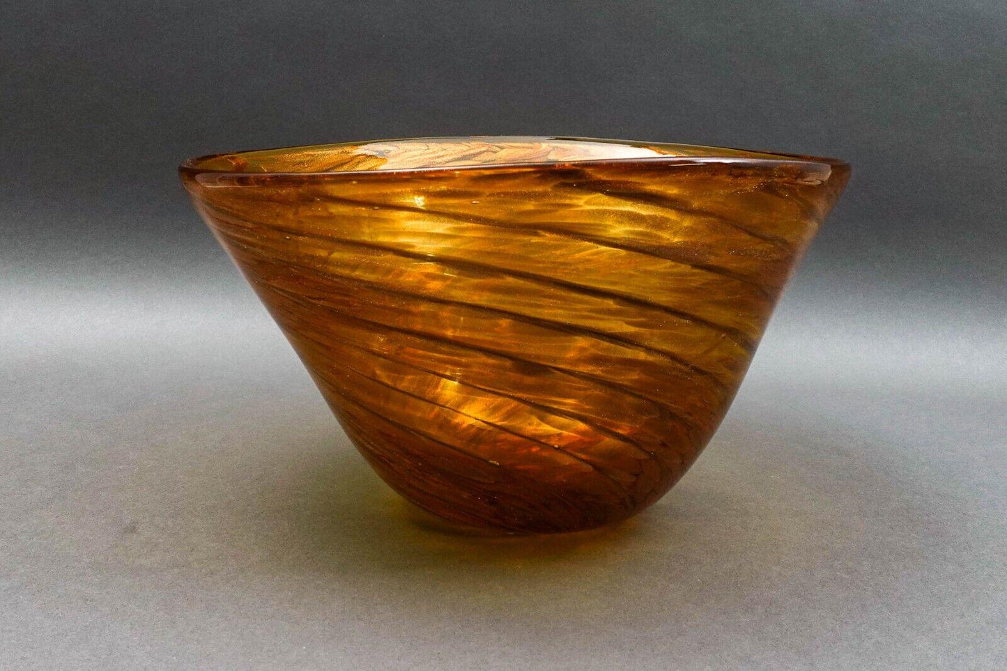 Cristalleria Stile D'Arte Murano Aventurine Swirl Art Glass Centerpiece Bowl
