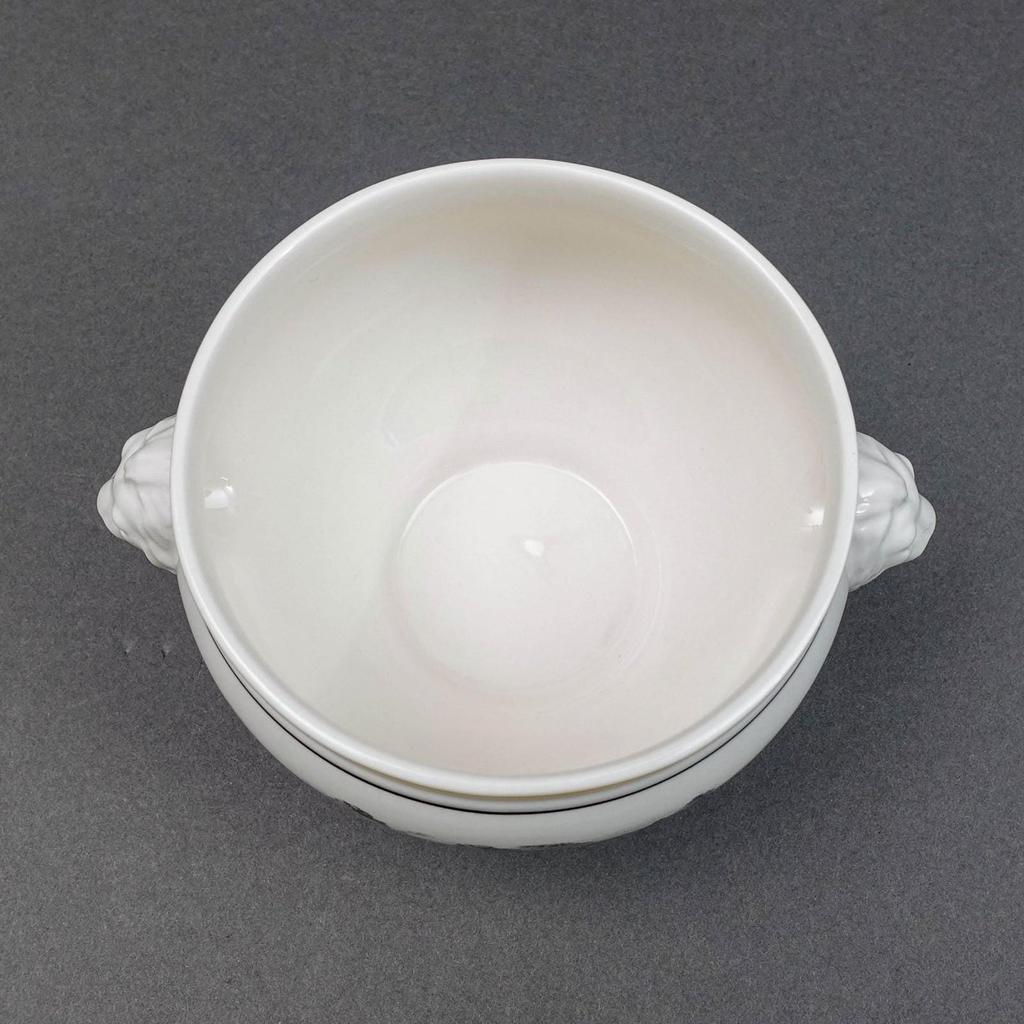 Villeroy & Boch Germany Audun Ferme Lion Head Handled Porcelain Soup Bowl