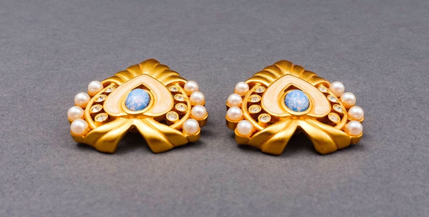 Elizabeth Taylor Avon Vintage Heart Of Hollywood Gold Tone Pearls Clip Earrings