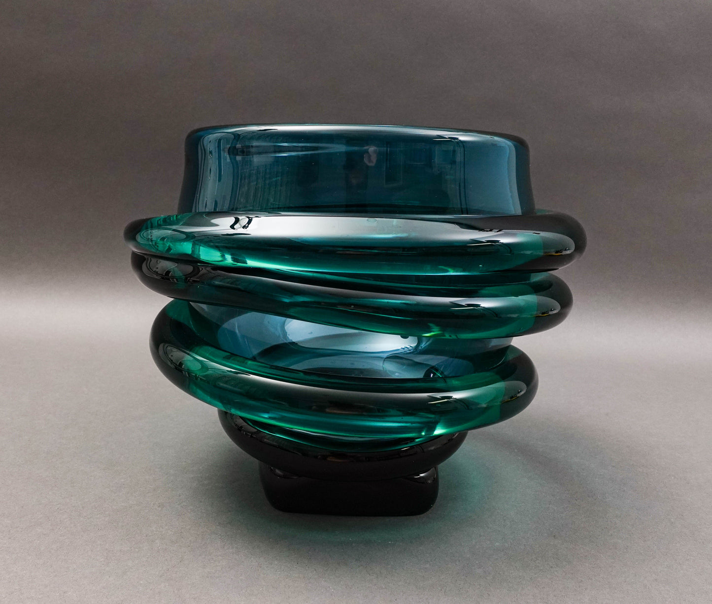 Tommie Rush (American, B. 1954) Signed Green Heavy Art Glass Bowl Sculpture