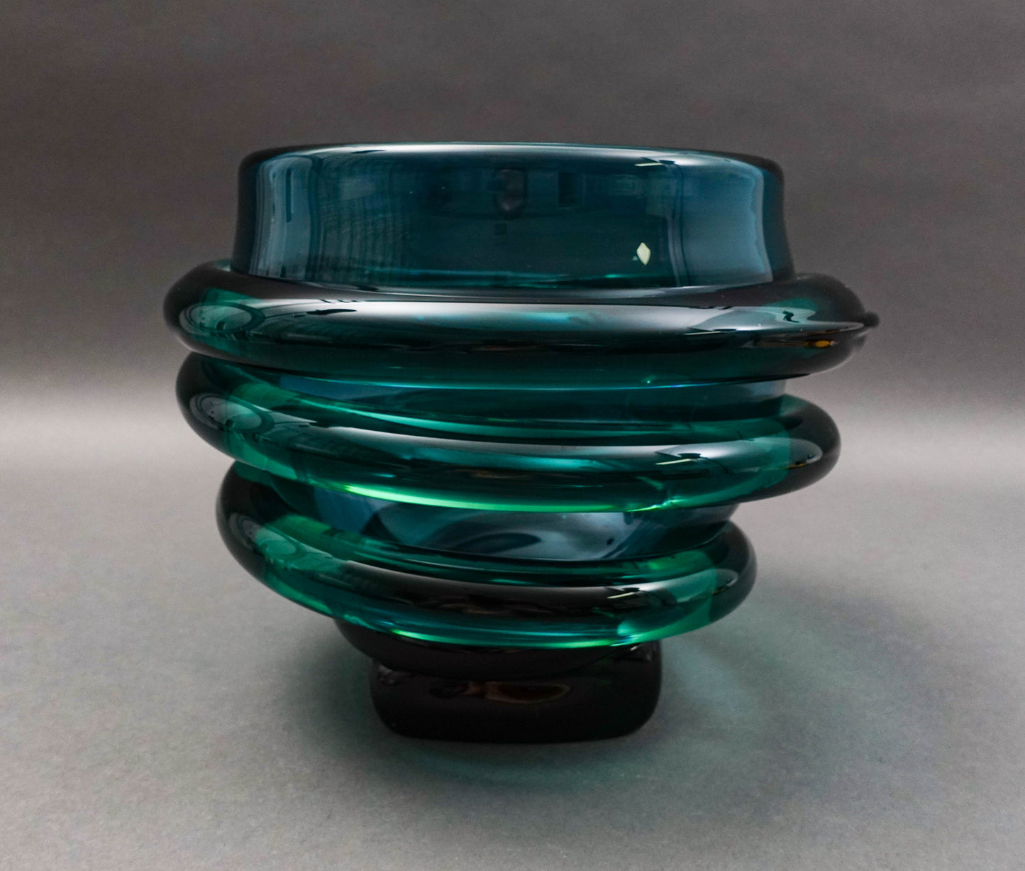 Tommie Rush (American, B. 1954) Signed Green Heavy Art Glass Bowl Sculpture