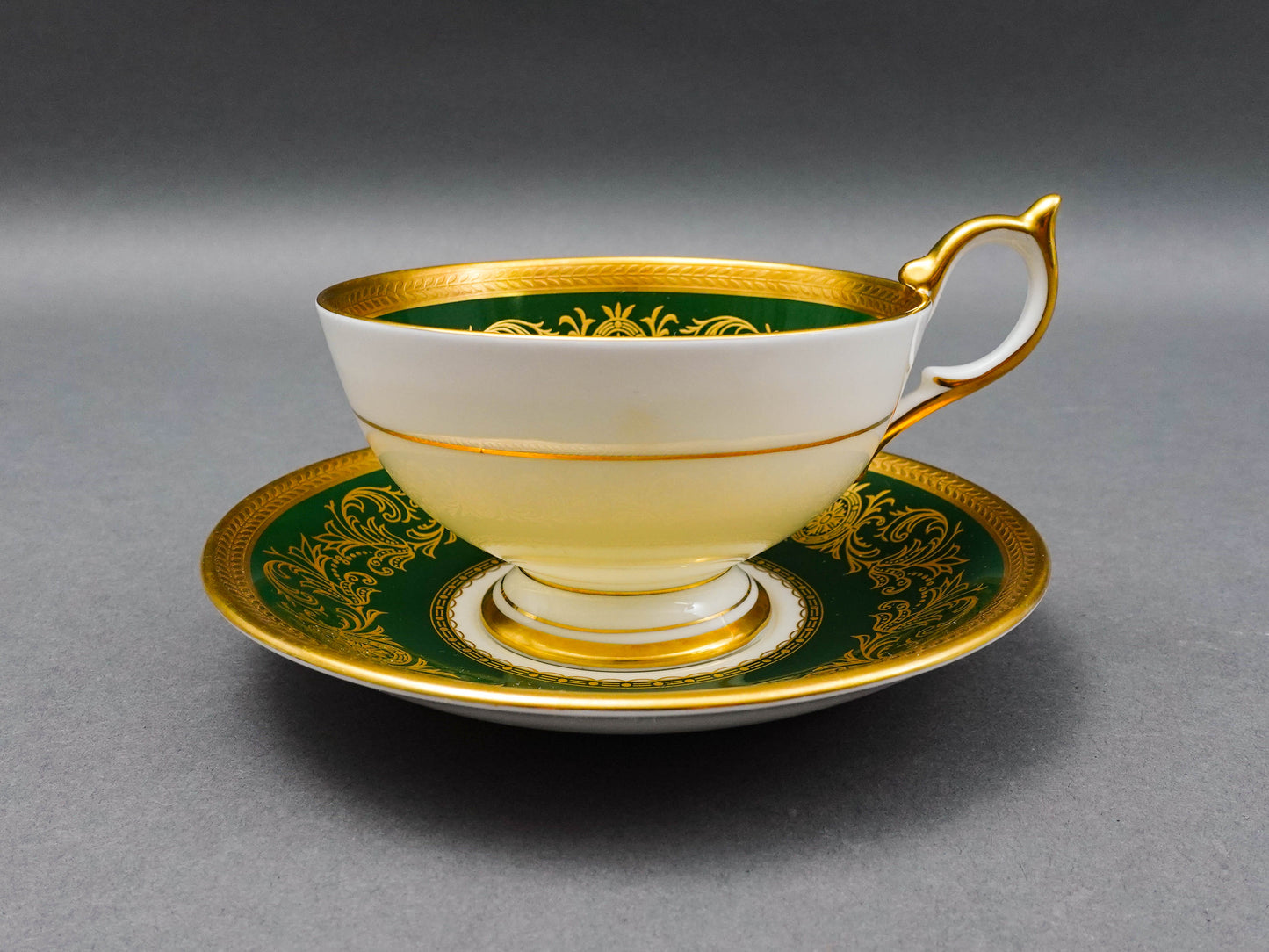 Aynsley England Imperial 193 Laurel Green Gold Cup & Saucer Set