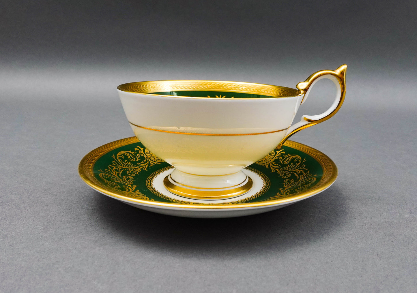 Aynsley England Imperial 193 Laurel Green Gold Cup & Saucer Set