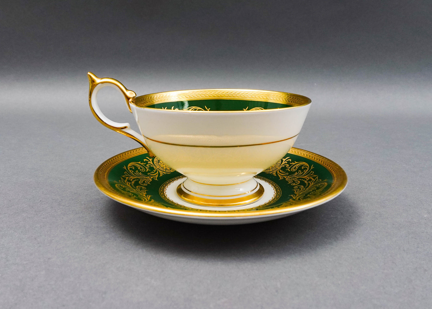 Aynsley England Imperial 193 Laurel Green Gold Cup & Saucer Set