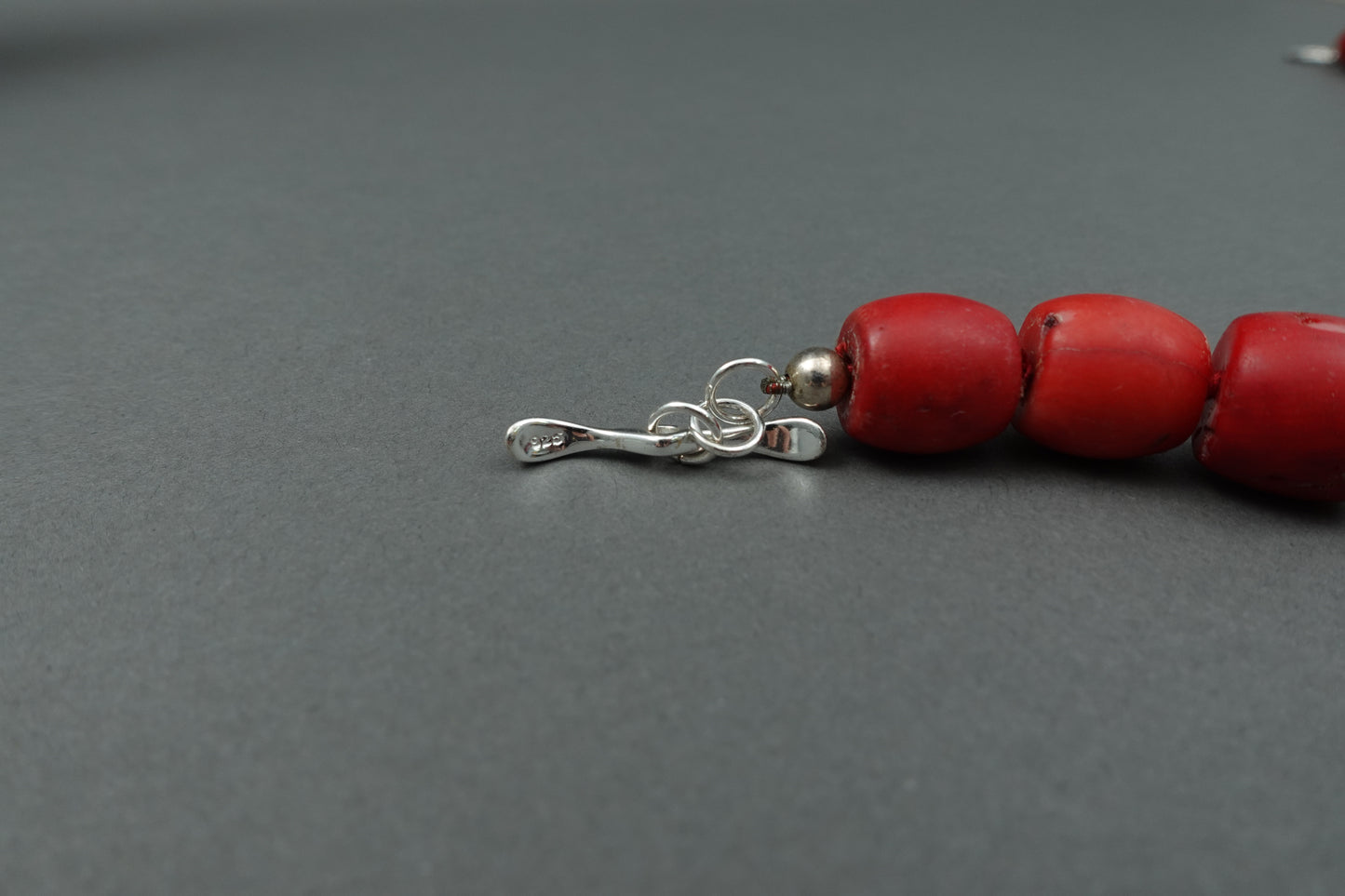 Sterling Silver 925 Red Coral Barrel Beaded Choker Necklace 17"