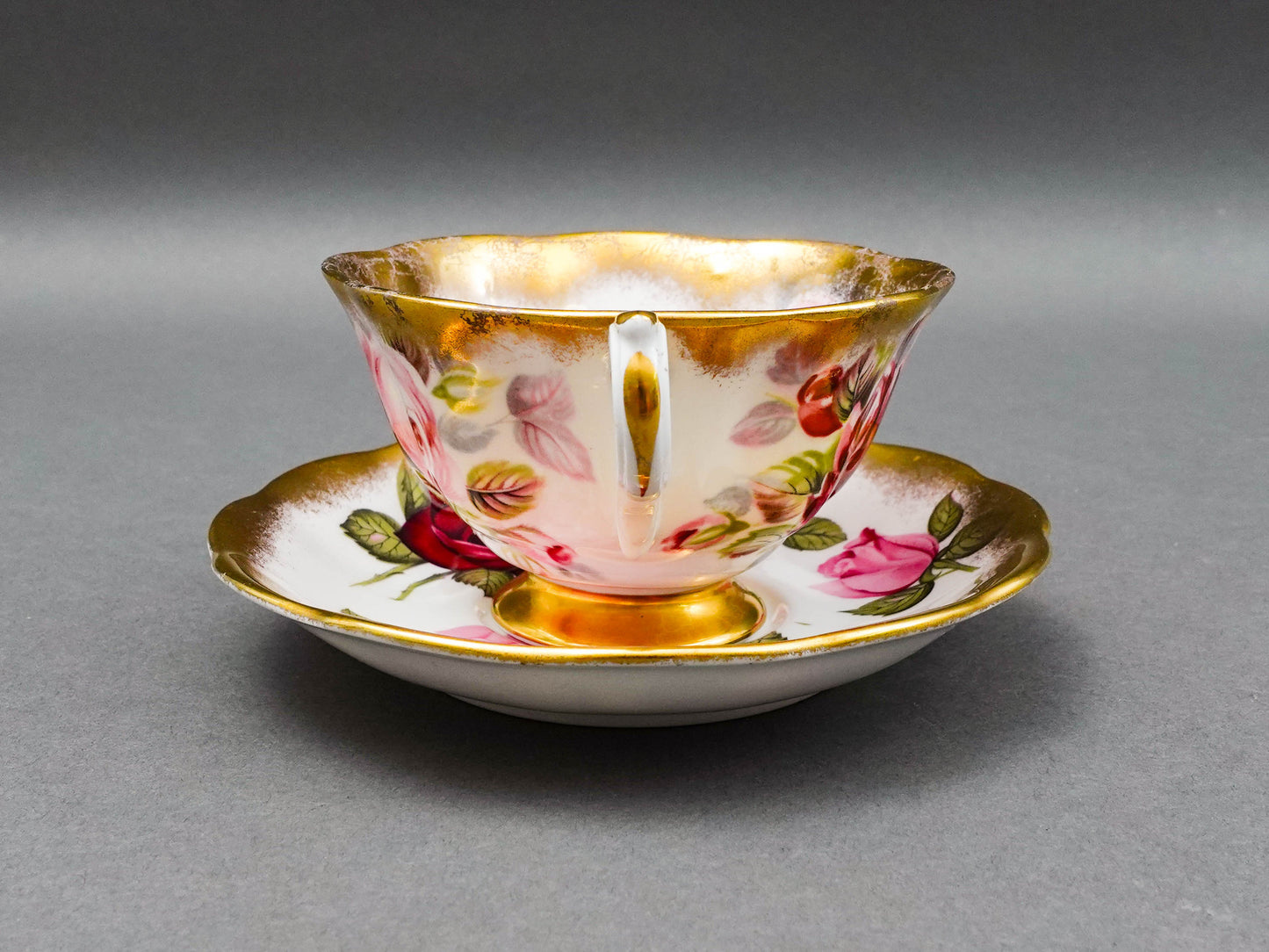 Royal Albert England Summer Bounty Series Ruby Tea Cup & Saucer