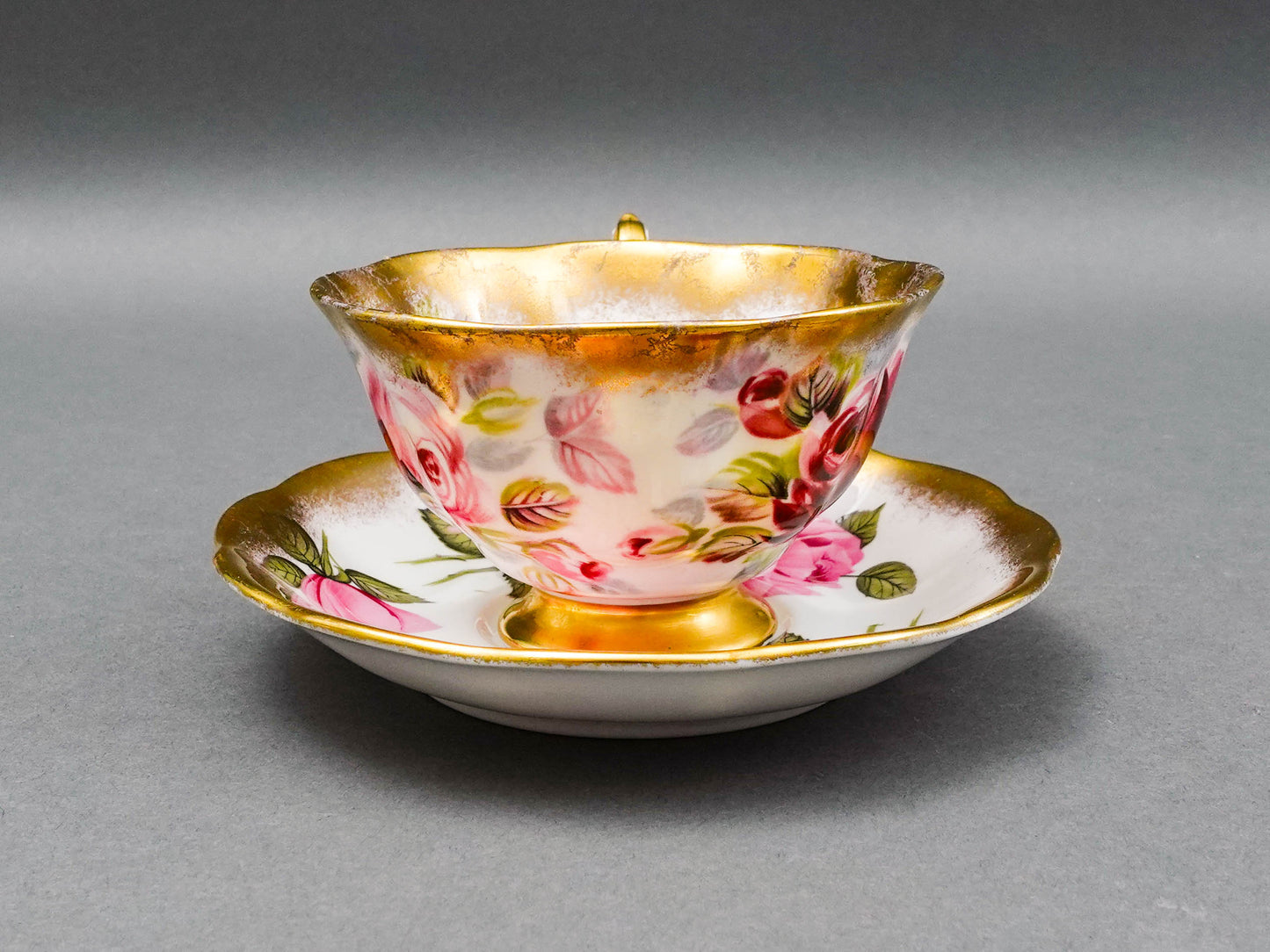 Royal Albert England Summer Bounty Series Ruby Tea Cup & Saucer