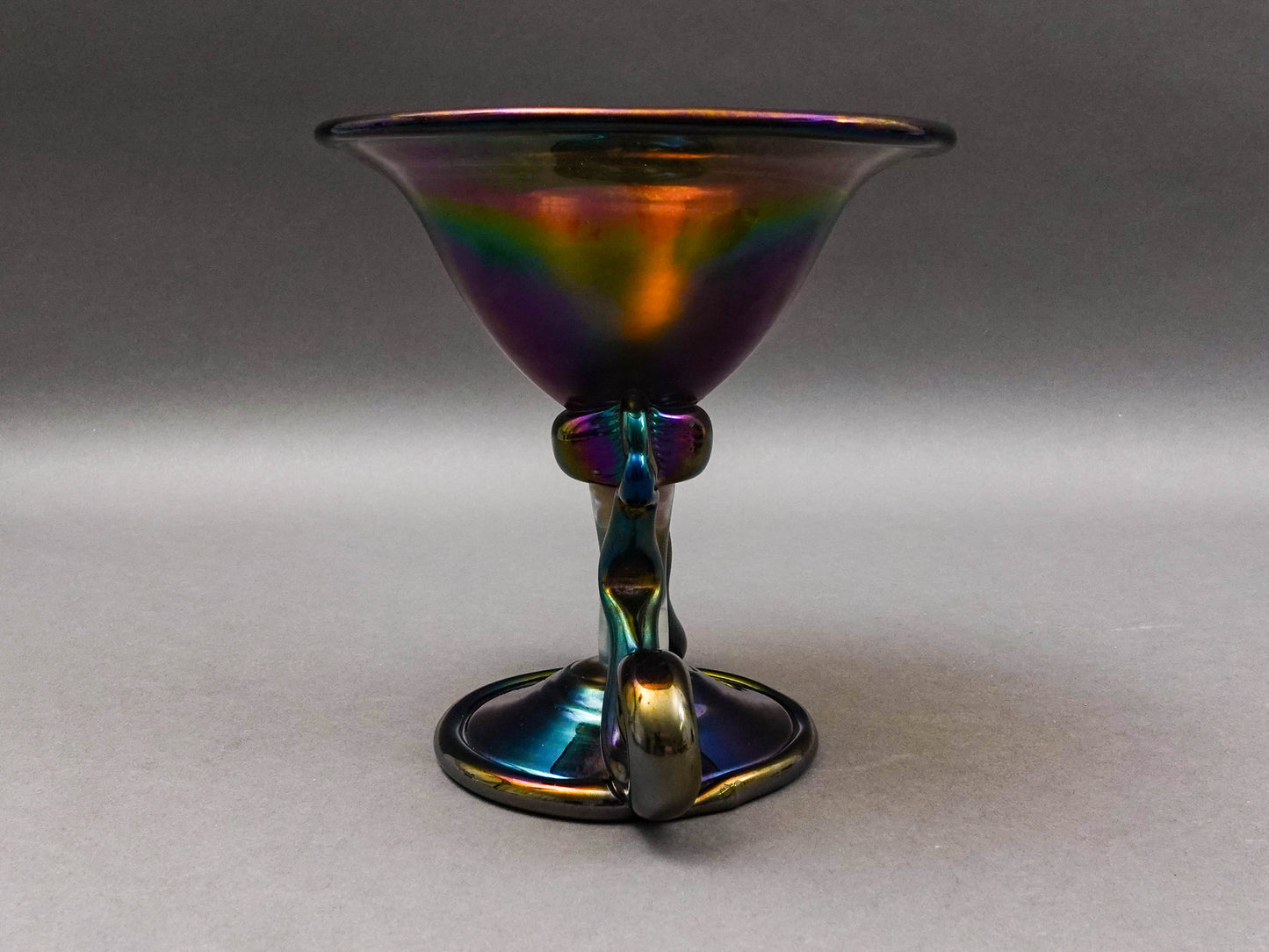 Kim Newcomb 1973 Signed Iridescent Art Glass Vase Pedestal Bowl Compote