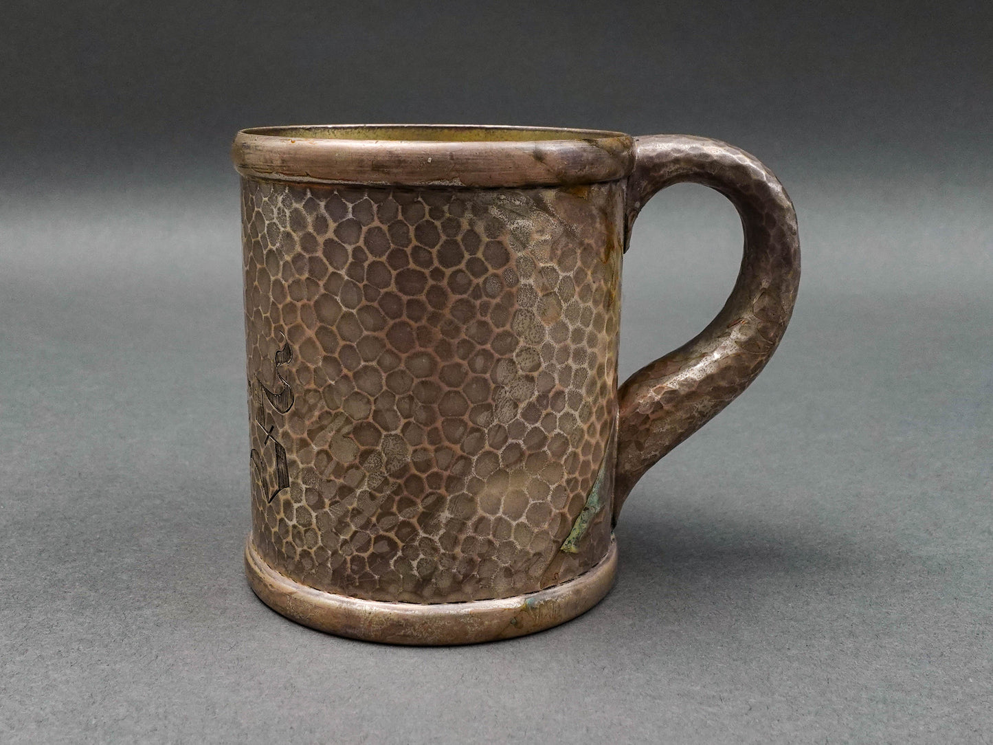 Tiffany & Co Antique Hammered Sterling Silver Child's Baby Mug Cup 1884 (Read)