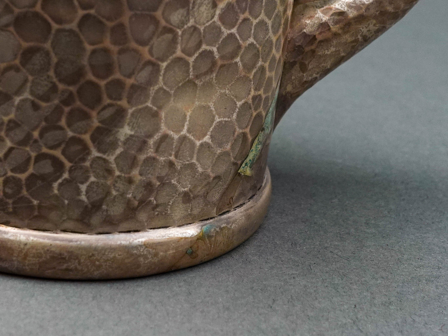 Tiffany & Co Antique Hammered Sterling Silver Child's Baby Mug Cup 1884 (Read)