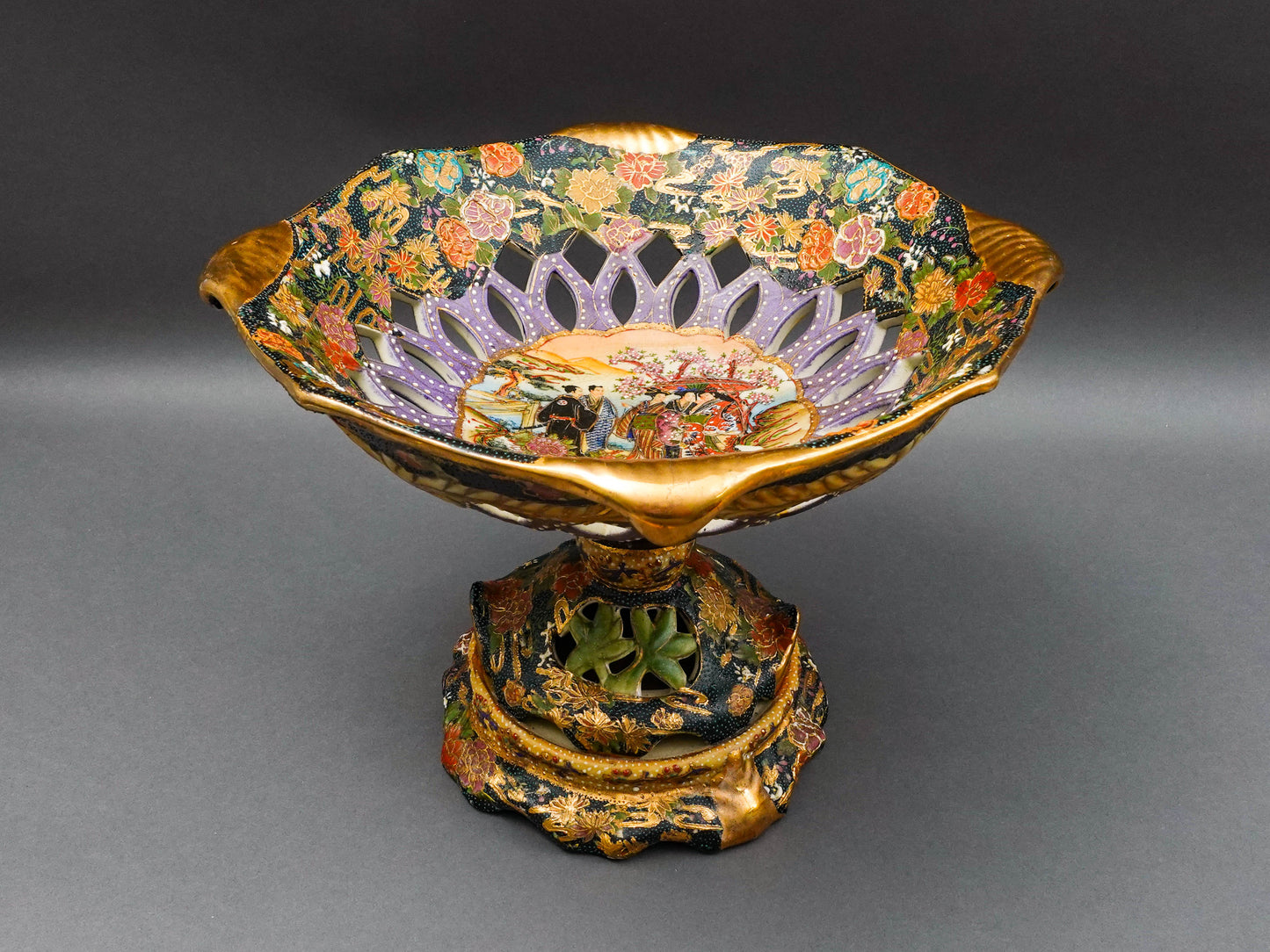 Royal Satsuma Handpainted Moriage Reticulated Pedestal Centerpiece Bowl Compote