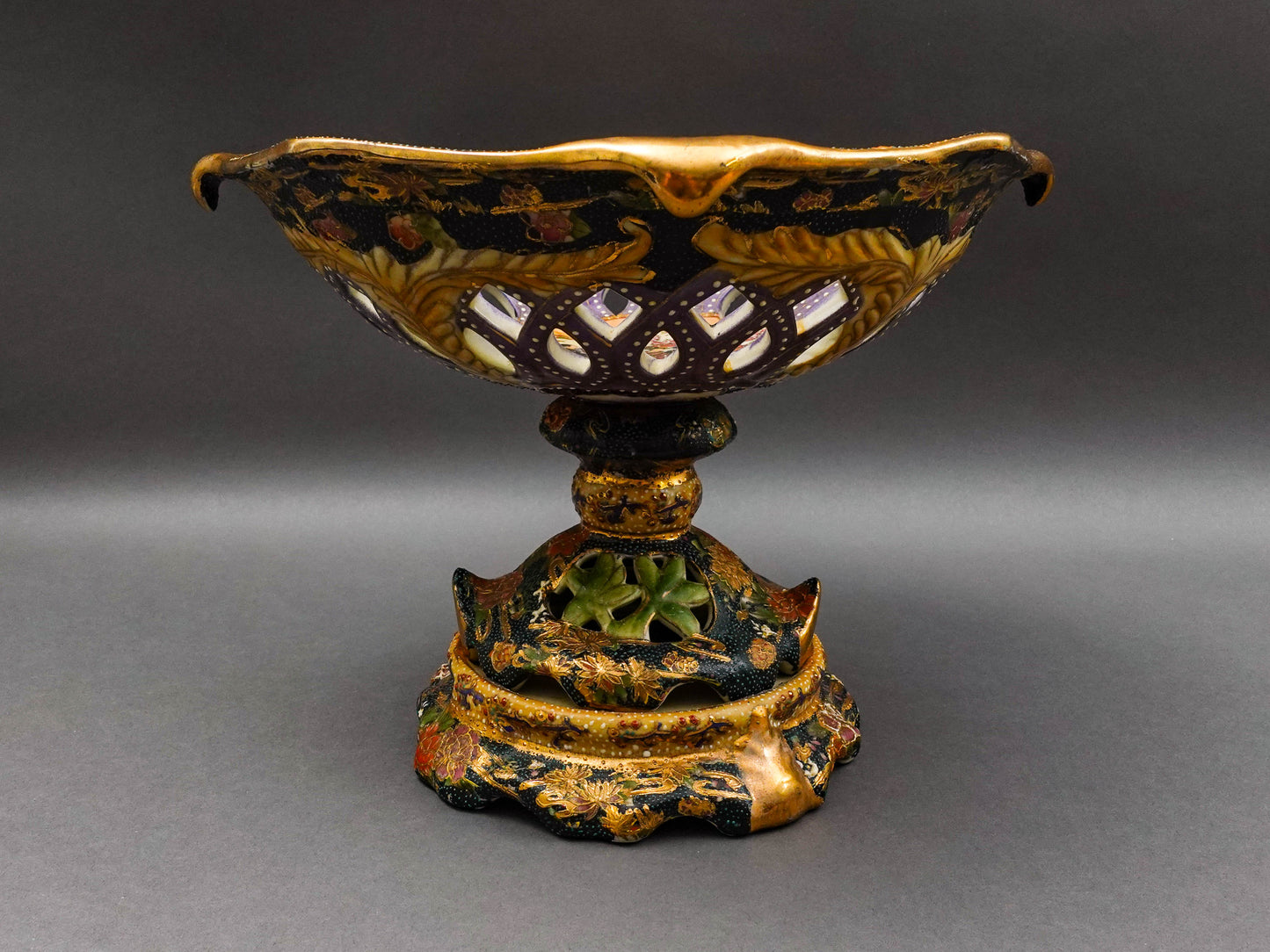 Royal Satsuma Handpainted Moriage Reticulated Pedestal Centerpiece Bowl Compote