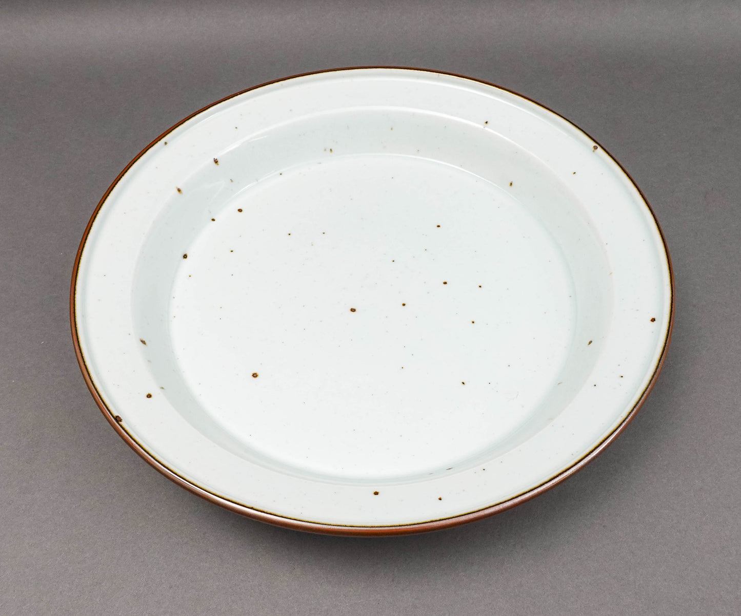 Dansk Denmark Niels Refsgaard Brown Mist 13" Deep Round Bowl Platter Pie Dish