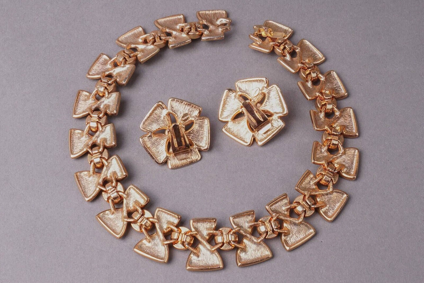 Craft Vintage Gold Tone Demi Pave Rhinestone Faux Pearl Choker Necklace Earrings