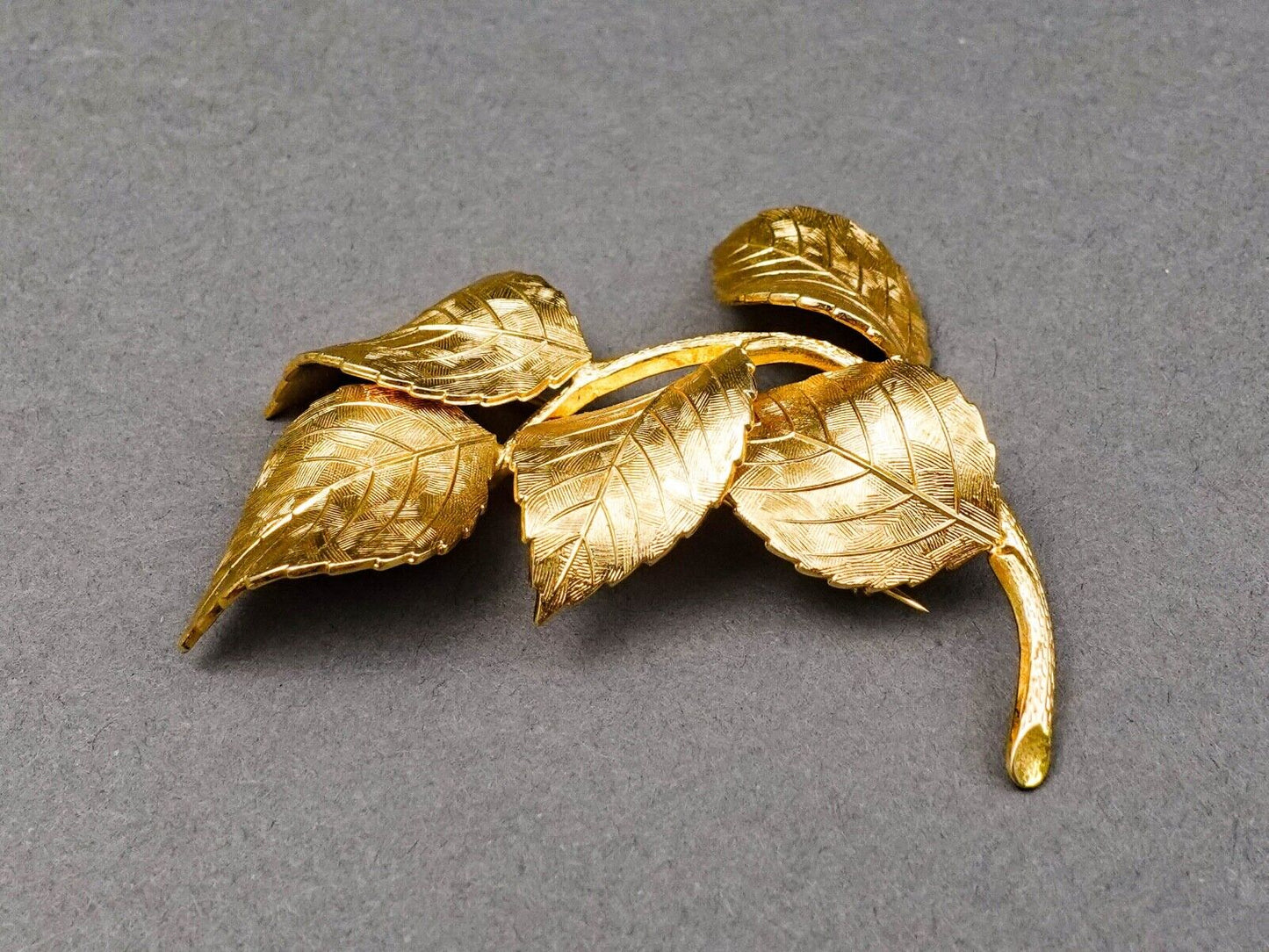 Christian Dior Grosse Germany Signed 1960 Vintage Gold Tone Leaf Brooch Pin