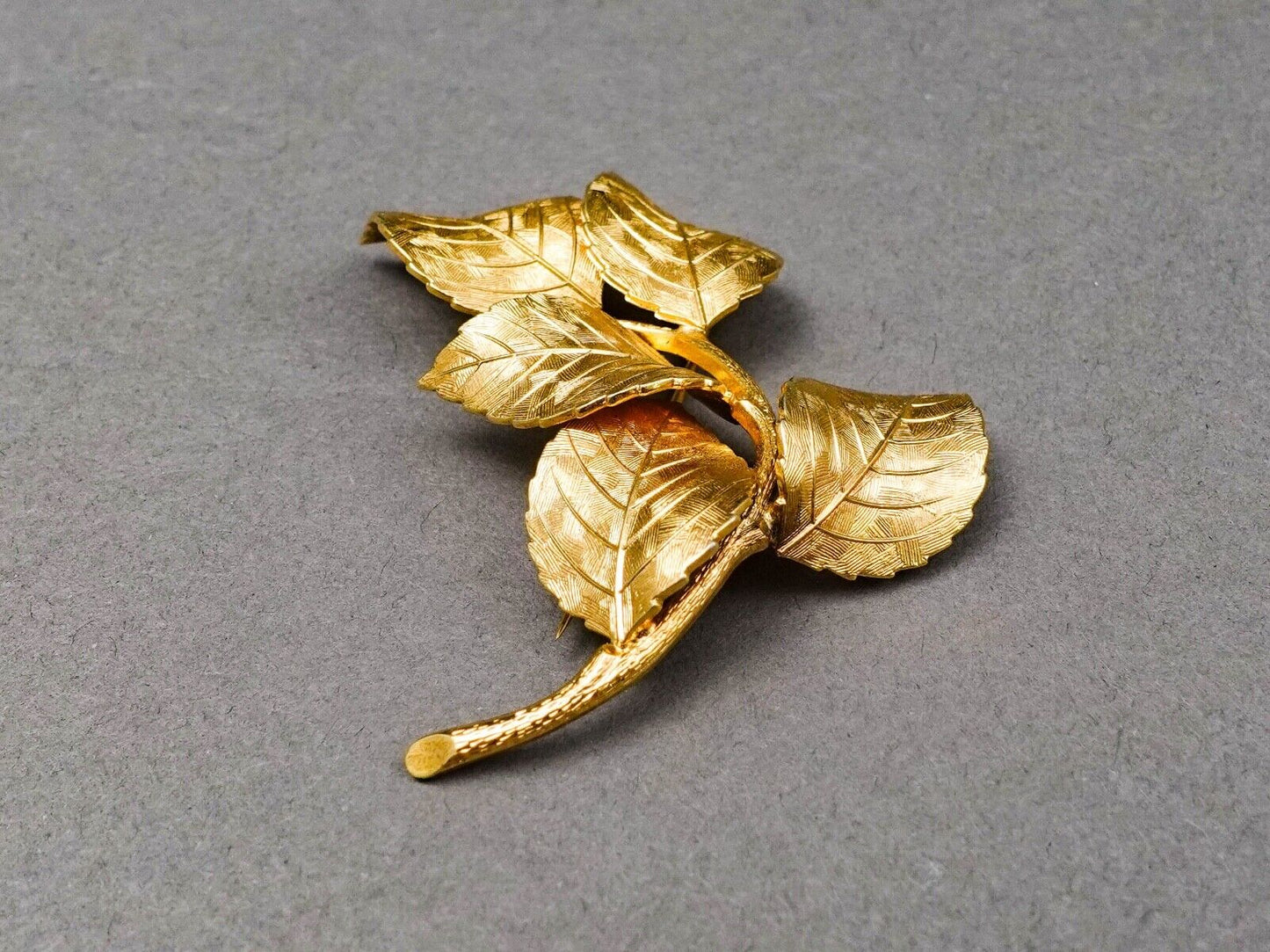 Christian Dior Grosse Germany Signed 1960 Vintage Gold Tone Leaf Brooch Pin
