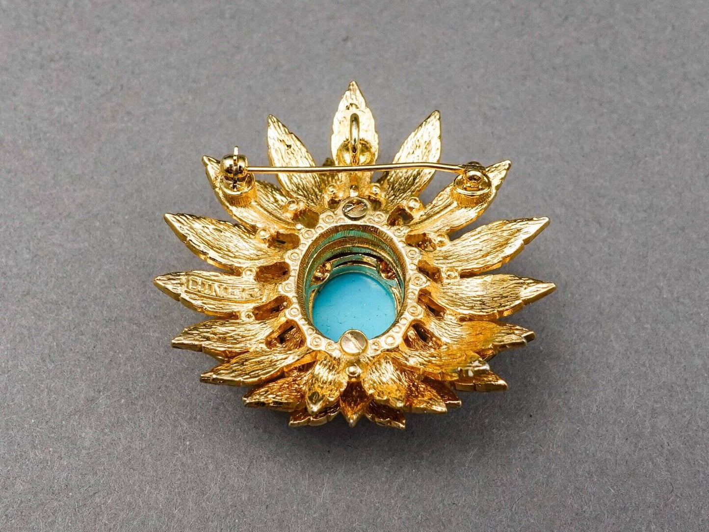 Ciner Signed Vintage Gold Tone Turquoise Cream Chrysanthemum Pendant Brooch Pin