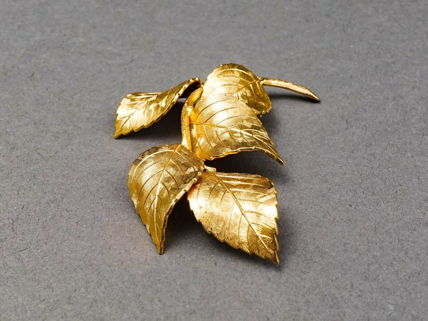 Christian Dior Grosse Germany Signed 1960 Vintage Gold Tone Leaf Brooch Pin