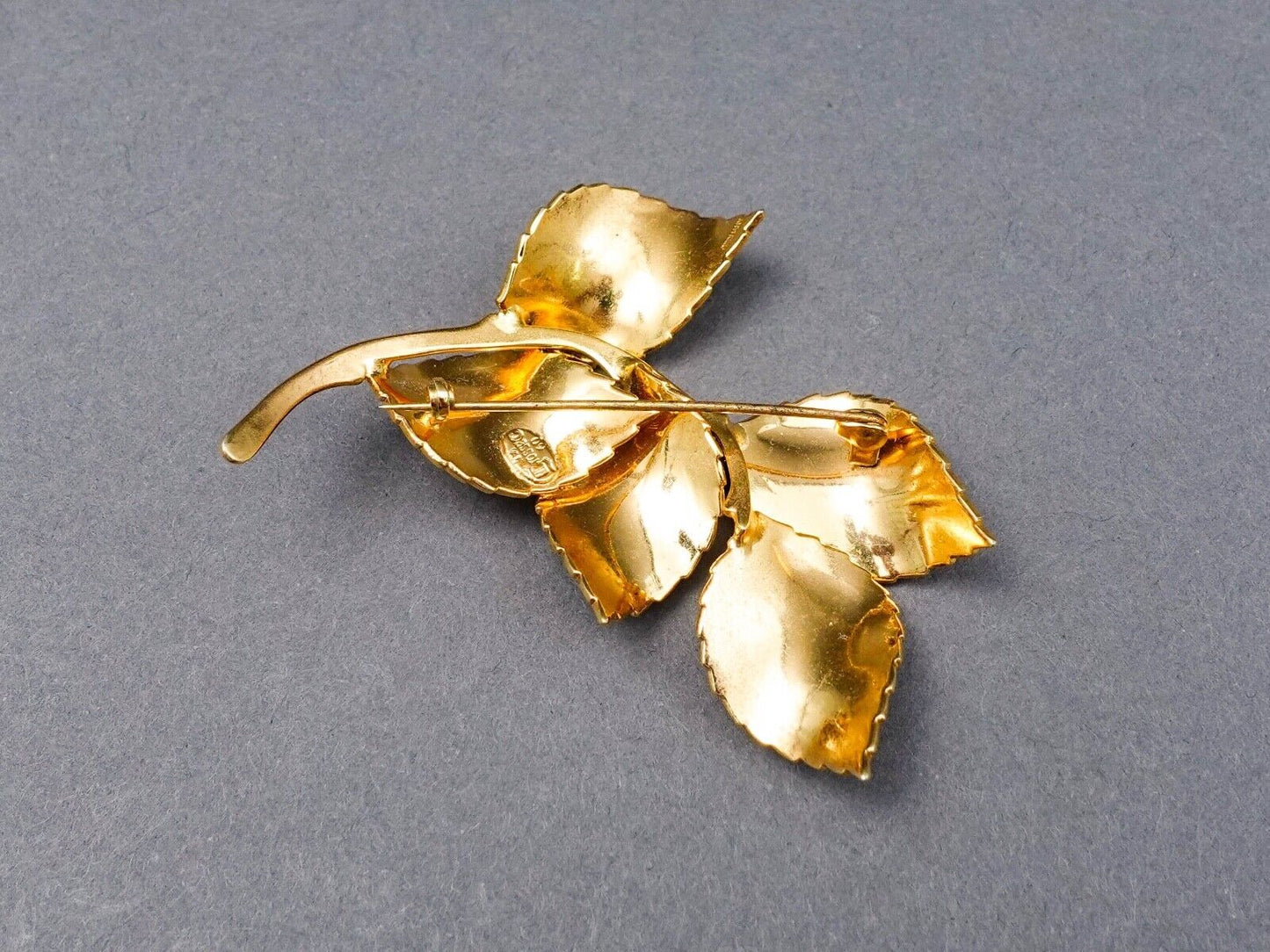 Christian Dior Grosse Germany Signed 1960 Vintage Gold Tone Leaf Brooch Pin