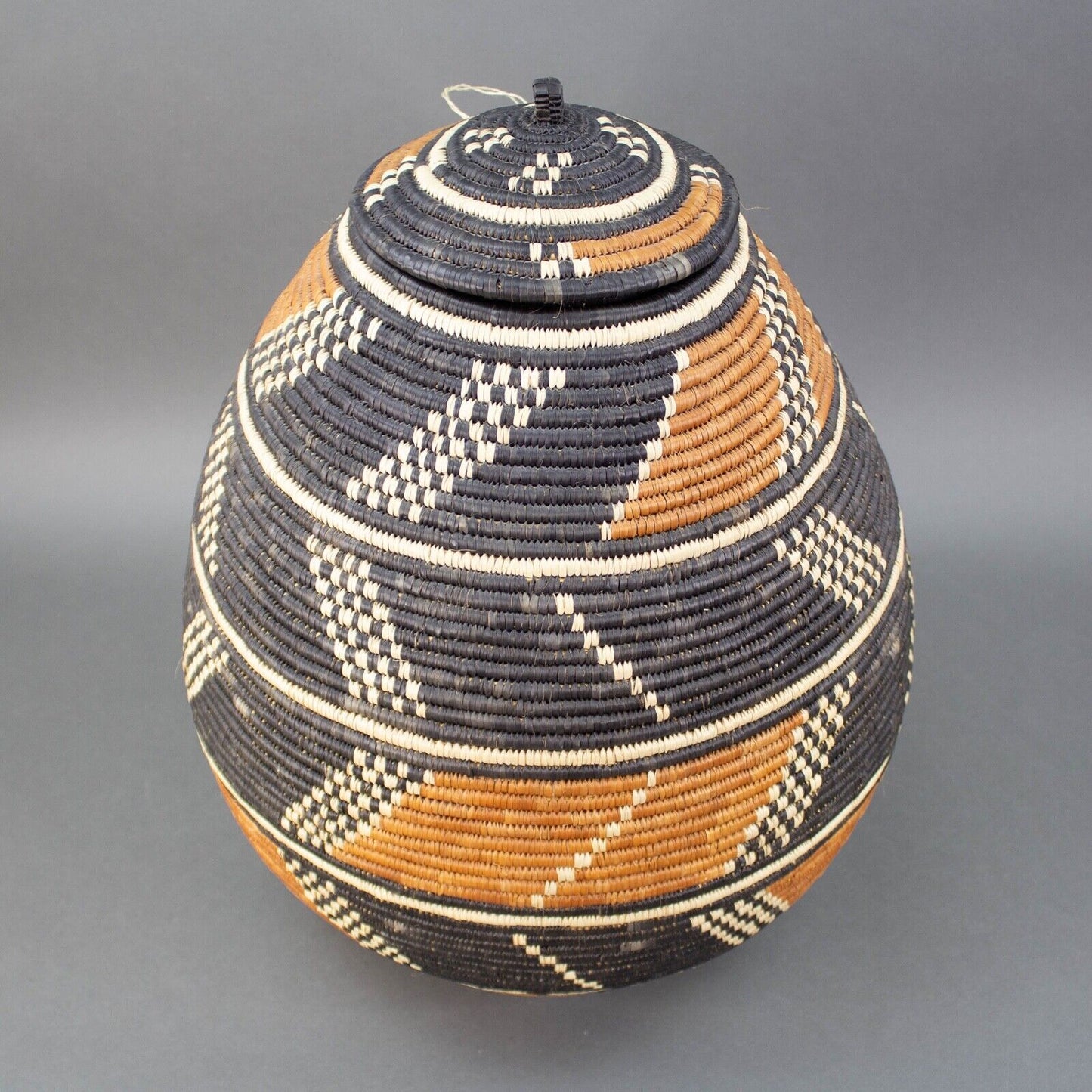 African Traditional Handwoven Zulu Large Basket 19" X 15"