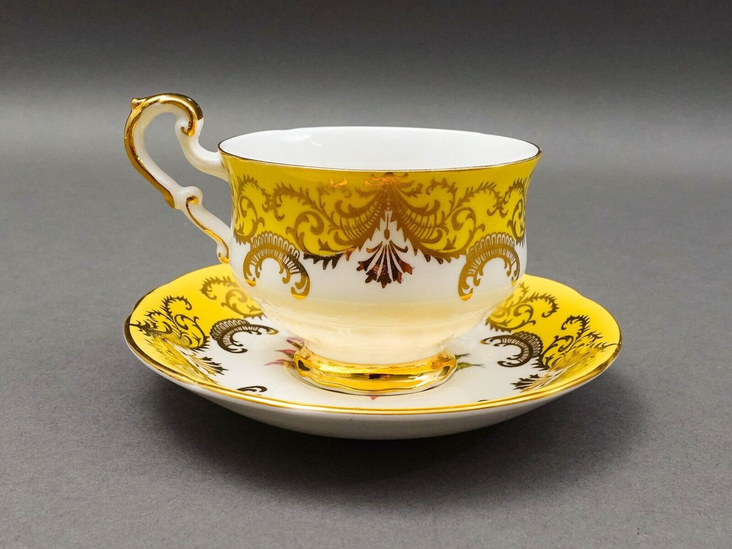 Paragon England Antique Rose Vintage Yellow Tea Cup & Saucer Signed Reg Johnson