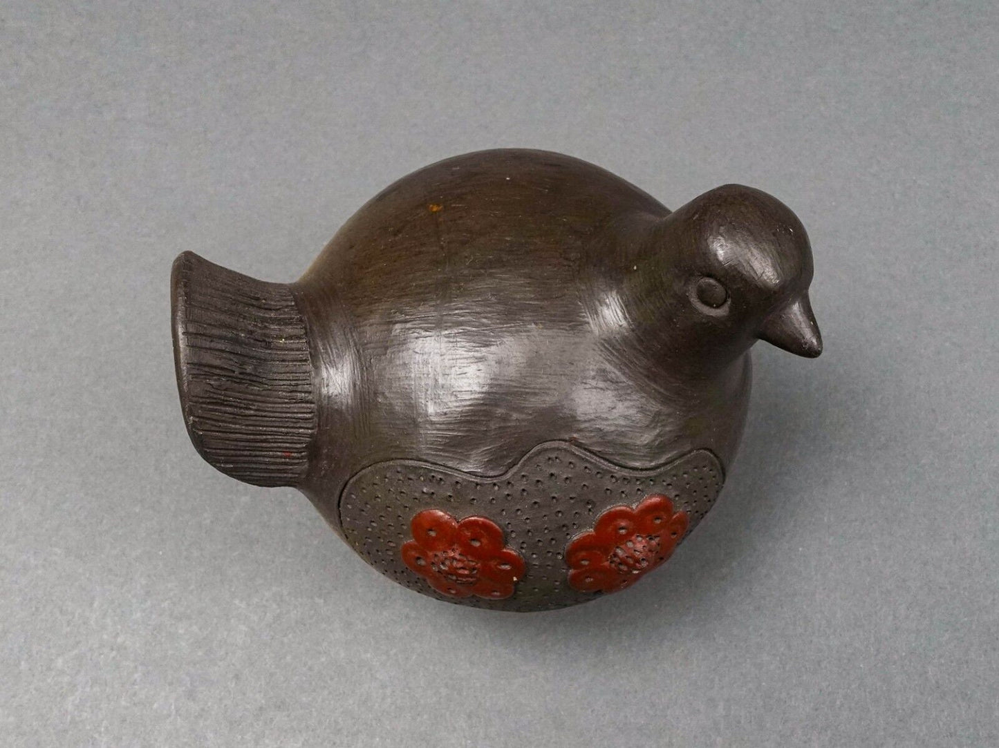 Graciela Quintana Signed Paraguayan Handmade Brown Quail Over All Art Pottery