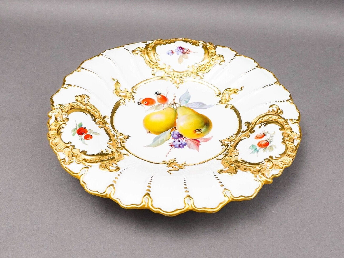 Meissen Antique Gold Gild Fruit Porcelain Centerpiece Serving Bowl Cabinet Plate