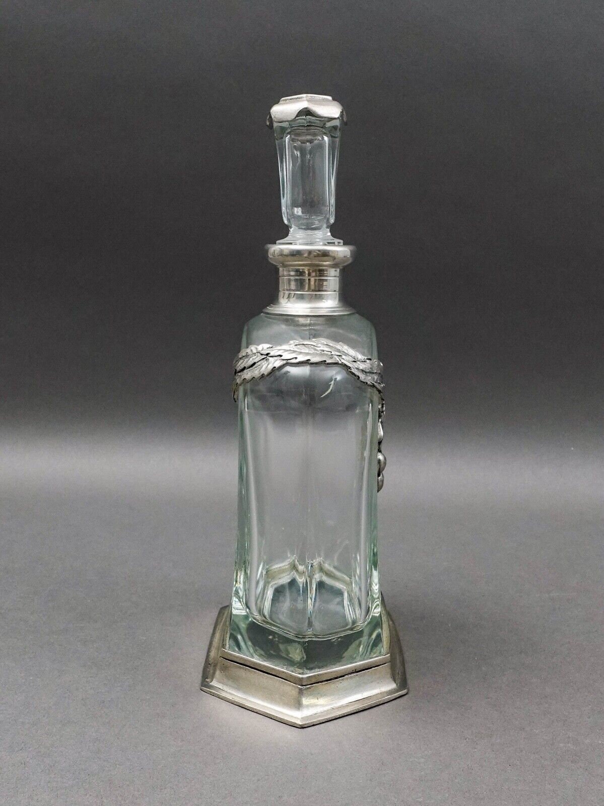 Brescia Peltro Italy Grape Pewter Etain Zinn 95% Crystal Glass Whiskey Decanter