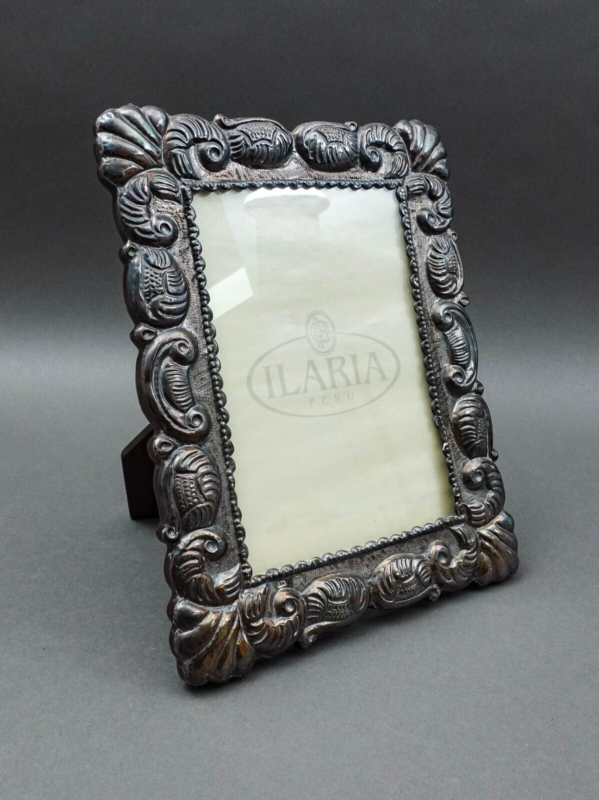 Ilaria Peru Repousse 925 Sterling Silver 5" x 7" Picture Photo Frame Wood Easel