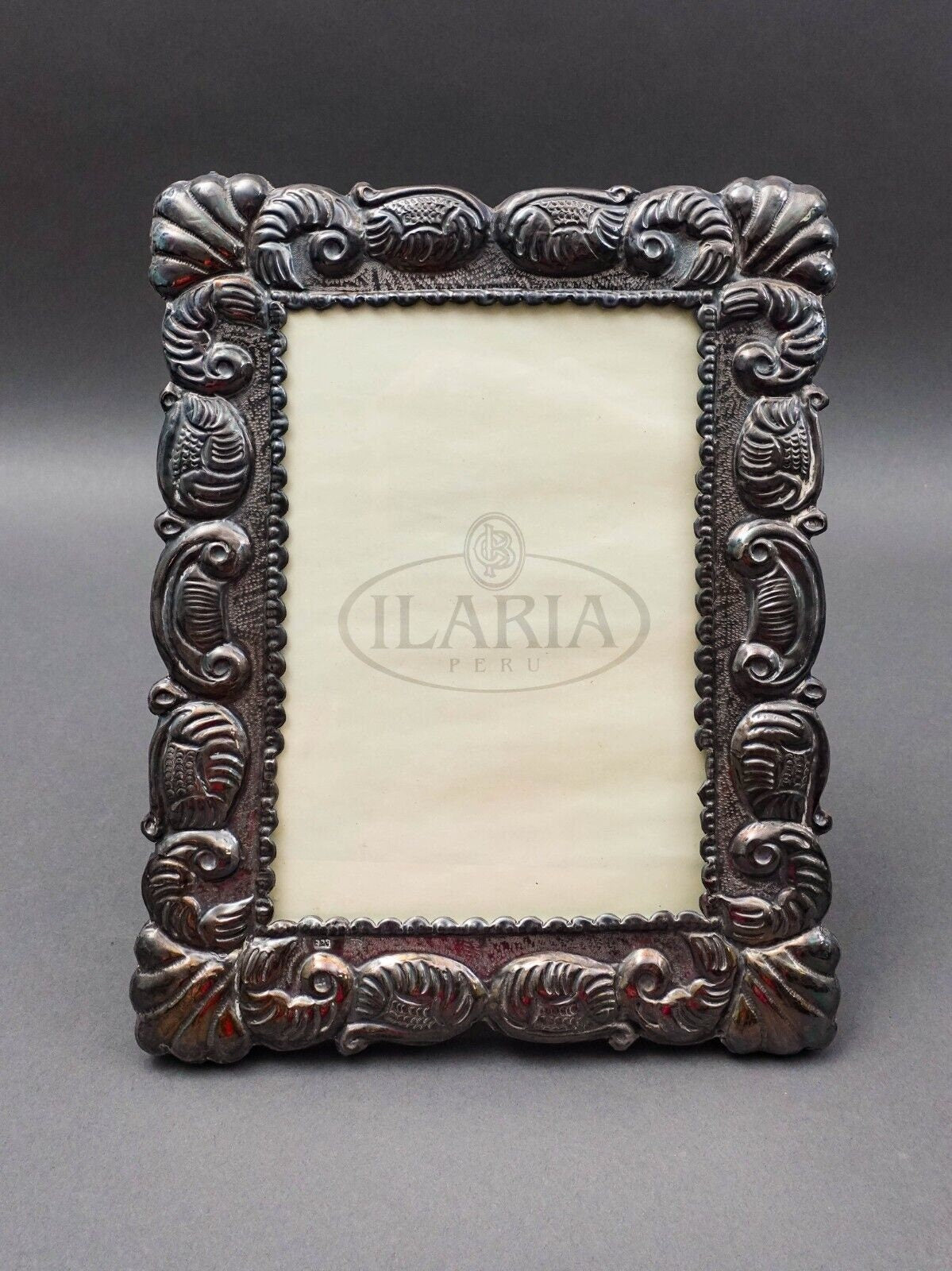 Ilaria Peru Repousse 925 Sterling Silver 5" x 7" Picture Photo Frame Wood Easel