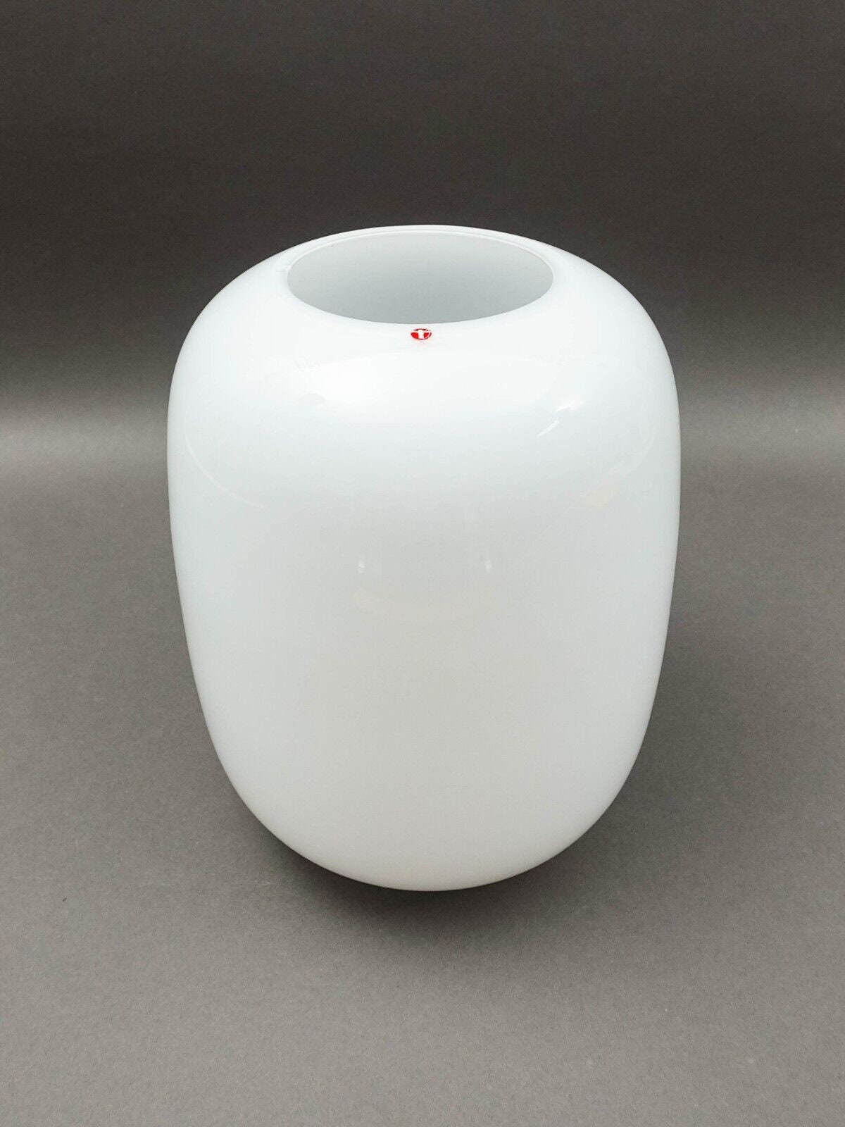 Iittala Finland Timo Sarpaneva Signed MCM Jurmo White Art Glass Vase (Read)