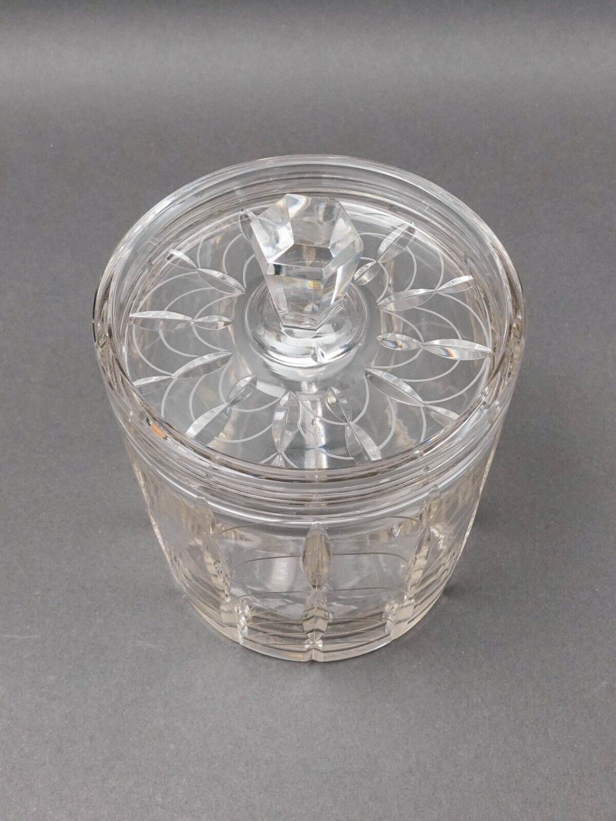 Clyne Farquharson For John Walsh Crystal Kendal Lidded Biscuit Barrel Cookie Jar