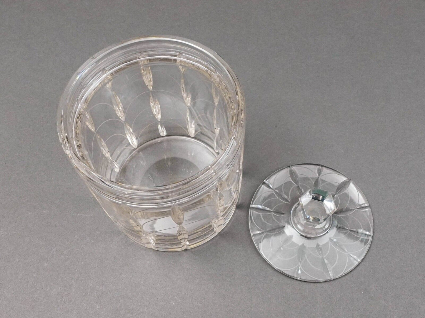Clyne Farquharson For John Walsh Crystal Kendal Lidded Biscuit Barrel Cookie Jar