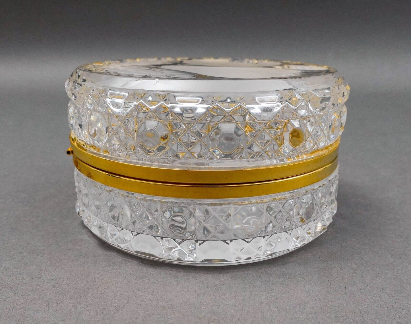 Vintage Cut Crystal Glass Round Dresser Trinket Jewelry Hinged Box Casket Fruits