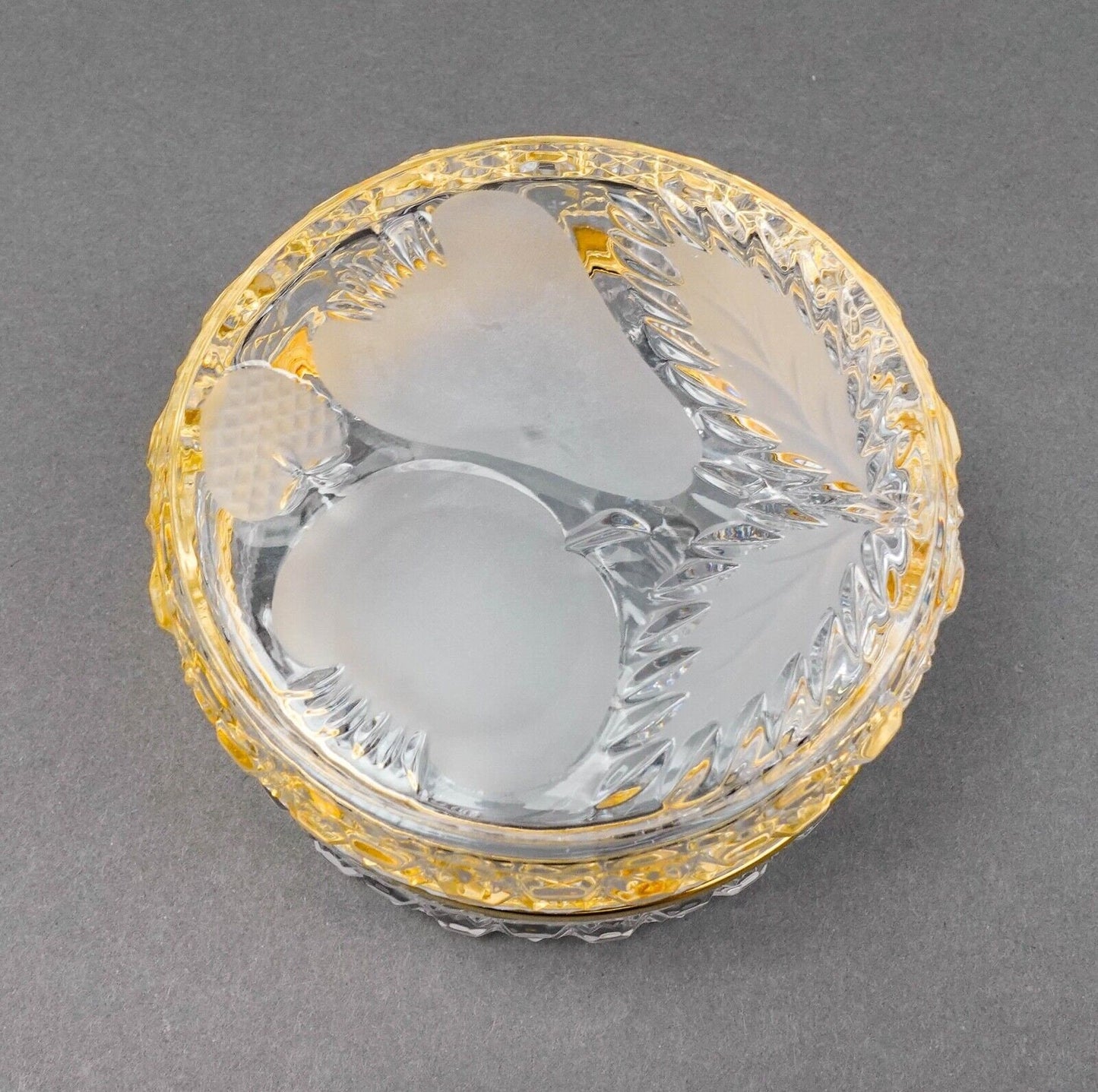 Vintage Cut Crystal Glass Round Dresser Trinket Jewelry Hinged Box Casket Fruits