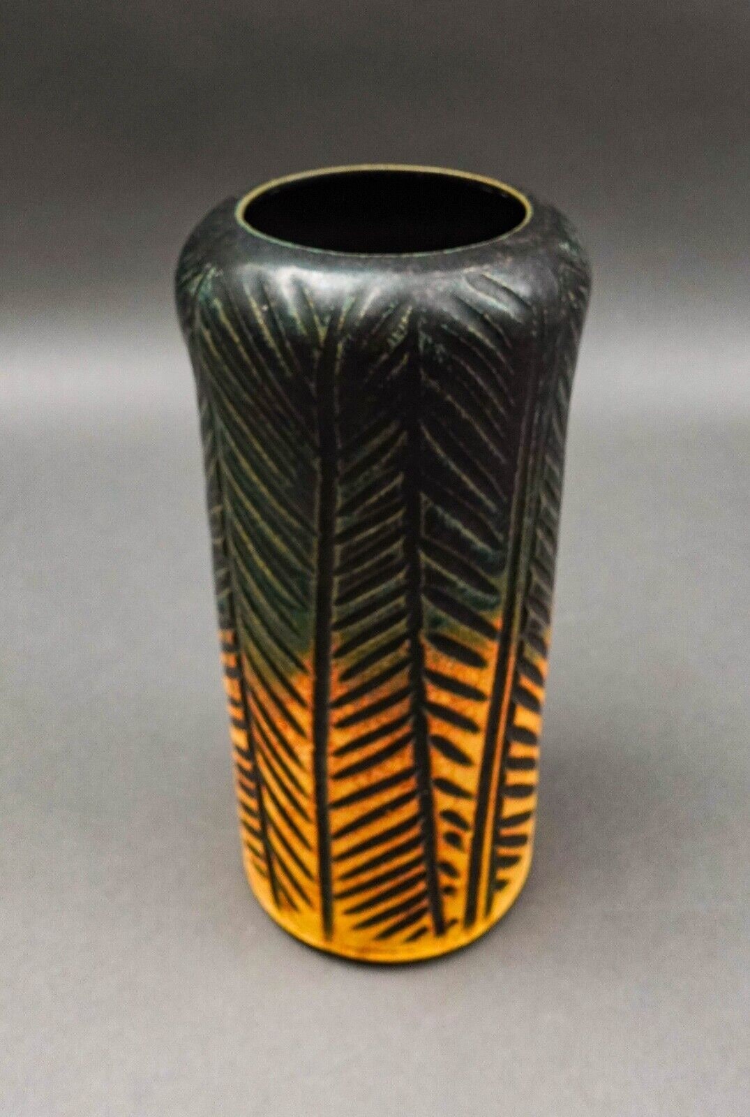 Polly Whitcomb Signed Vintage Studio Art Pottery Vase 8 1/2"