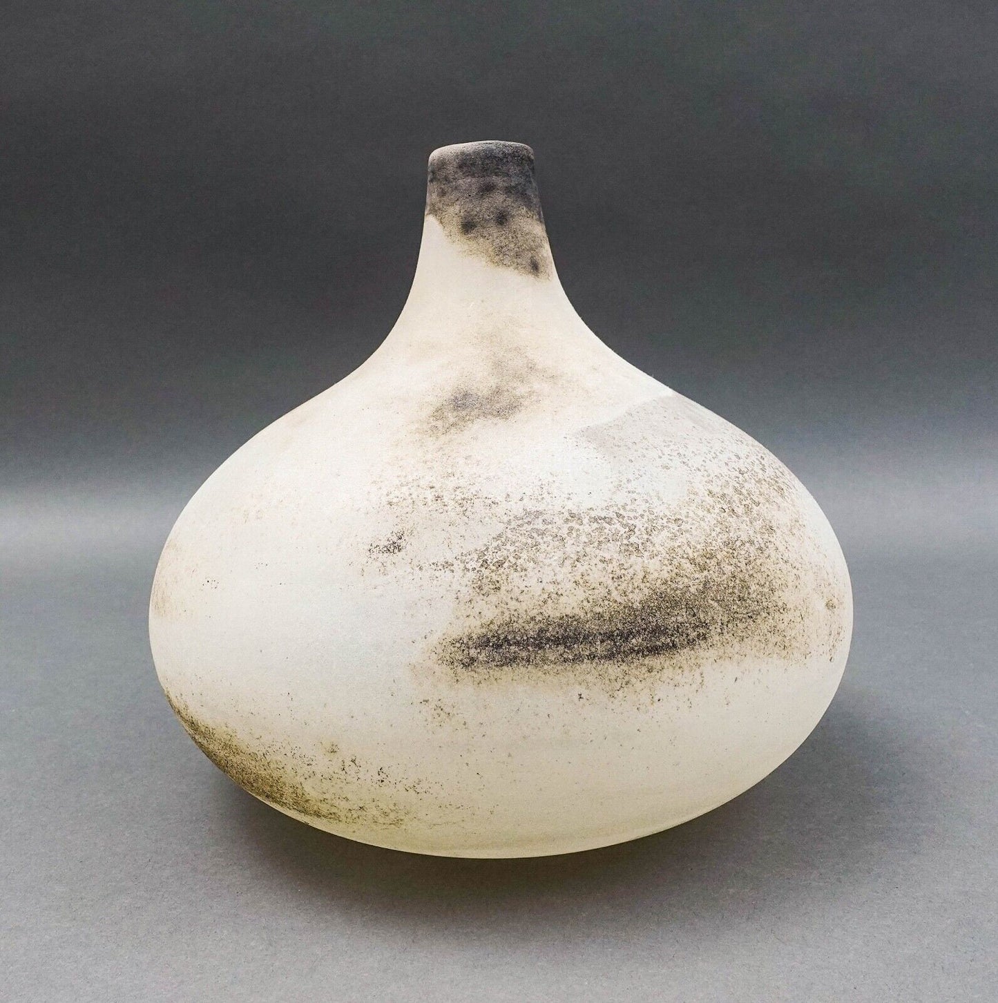 Gino Cenedese Murano Italian Vintage Mid Century Scavo Art Glass Vase 7 3/4"