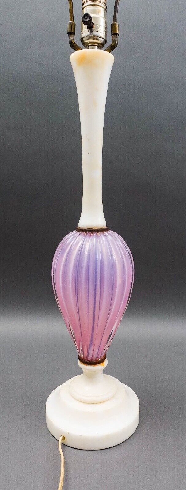 Vintage MCM Italian Murano Pink Opaline Art Glass Marble Table Lamp (Read)