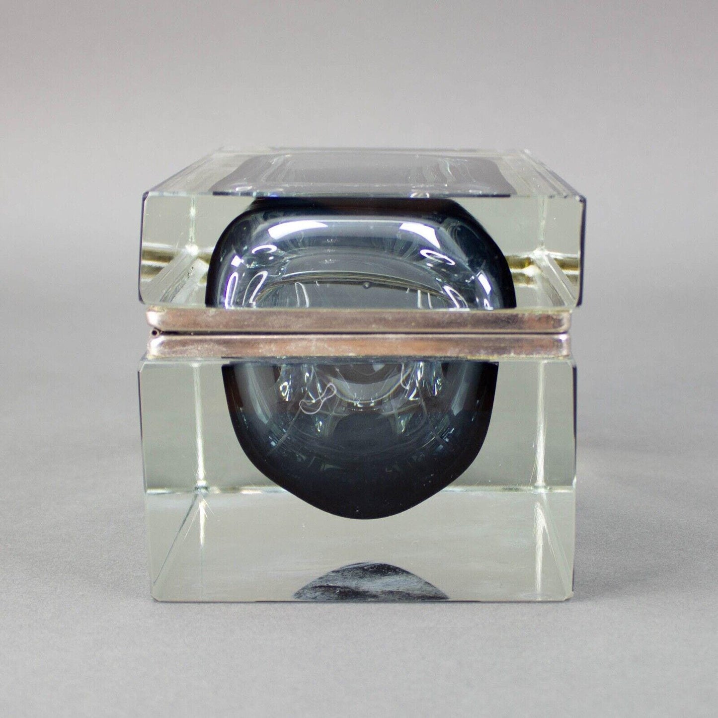 Mandruzzato Murano Italy Sommerso Smoke Gray Art Glass Trinket Jewel Box Vintage