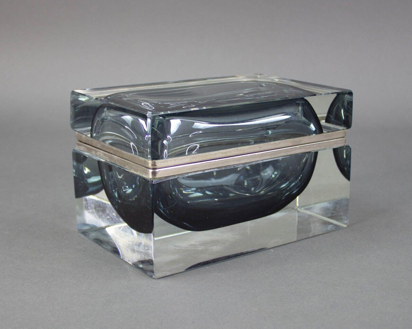 Mandruzzato Murano Italy Sommerso Smoke Gray Art Glass Trinket Jewel Box Vintage