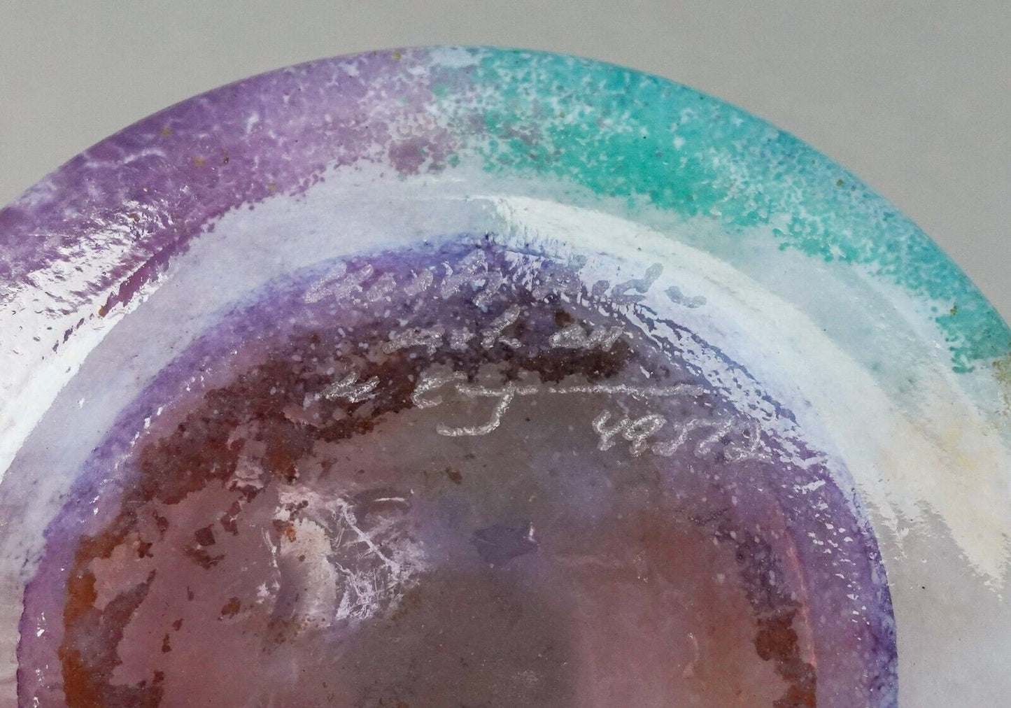 Kosta Boda Sweden Kjell Engman Signed Can Can Flower Art Glass Vase 8 5/8"