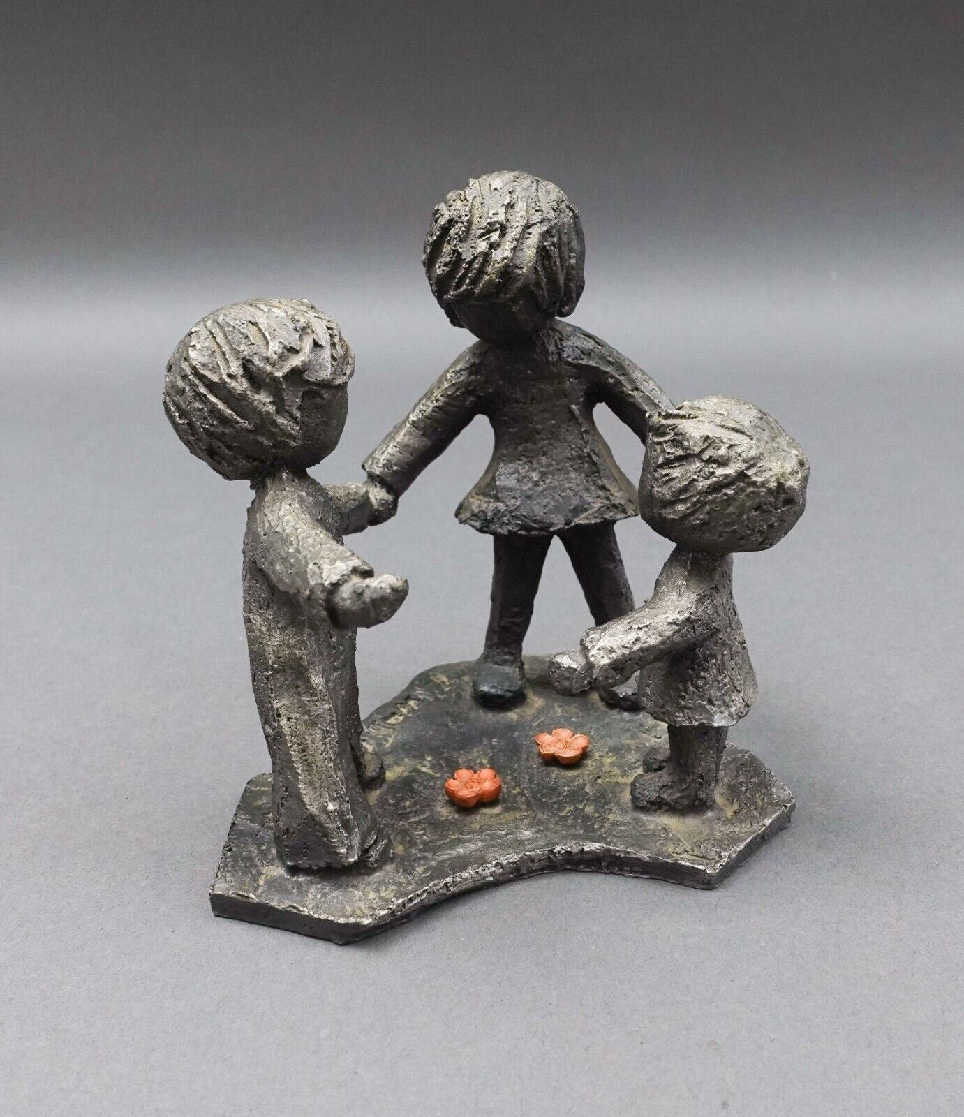 Hudson Pewter U.S.A Walli Ortman Signed #023 Ring Around the Rosie Figurine