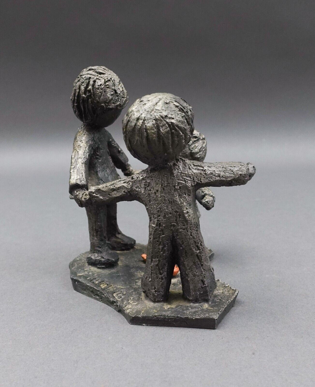 Hudson Pewter U.S.A Walli Ortman Signed #023 Ring Around the Rosie Figurine