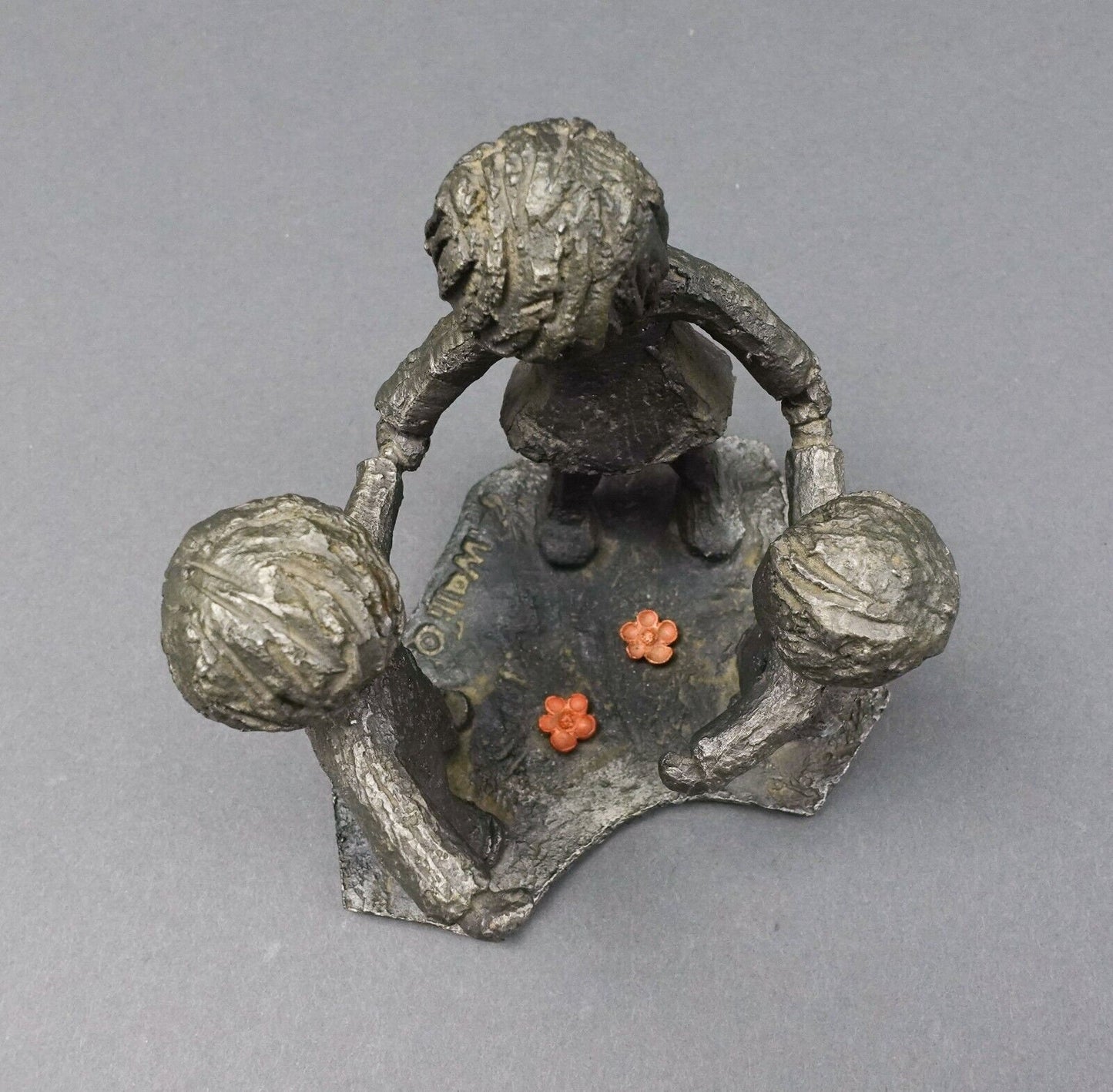 Hudson Pewter U.S.A Walli Ortman Signed #023 Ring Around the Rosie Figurine
