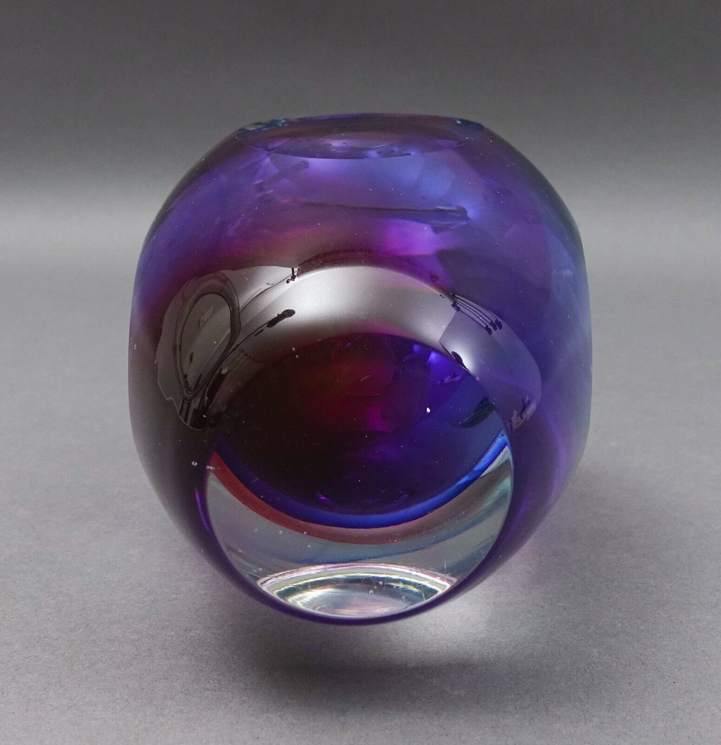 Flavio Poli Seguso Murano Sommerso Faceted Glass Vase 5 1/2"